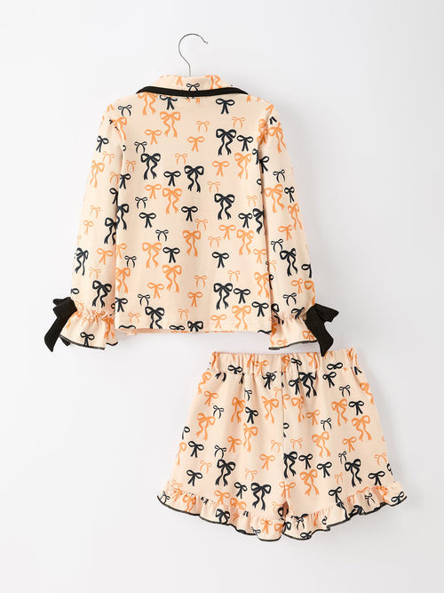 Girls Halloween Pajama Set – Bow Print Long Sleeve Top & Ruffle Shorts