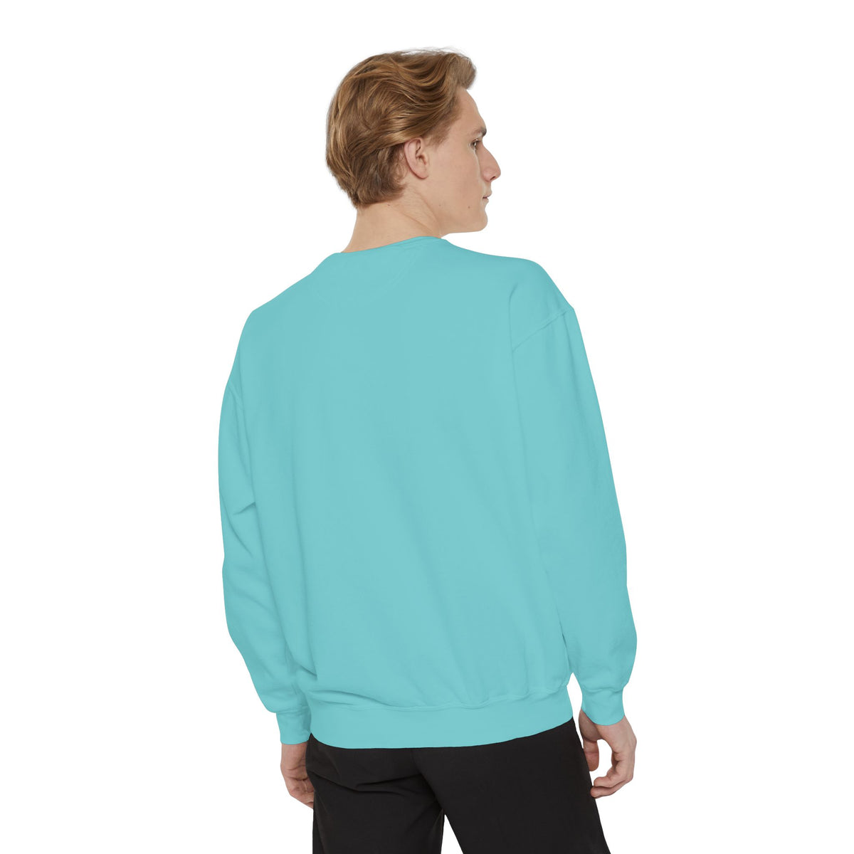 Cozy Season Sweatshirt — Autumn Comfort Graphic Sweatshirt ("Cozy Season")